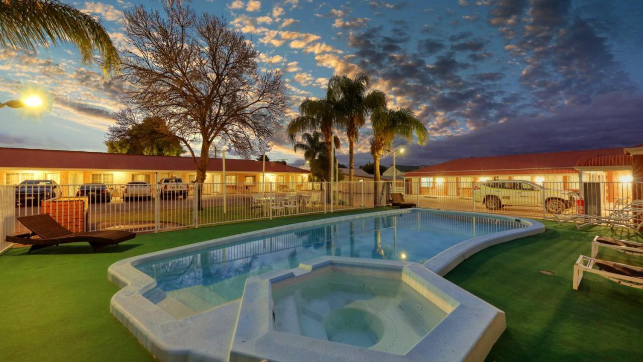 Charles Rasp Motor Inn & Cottages Broken Hill Eksteriør billede