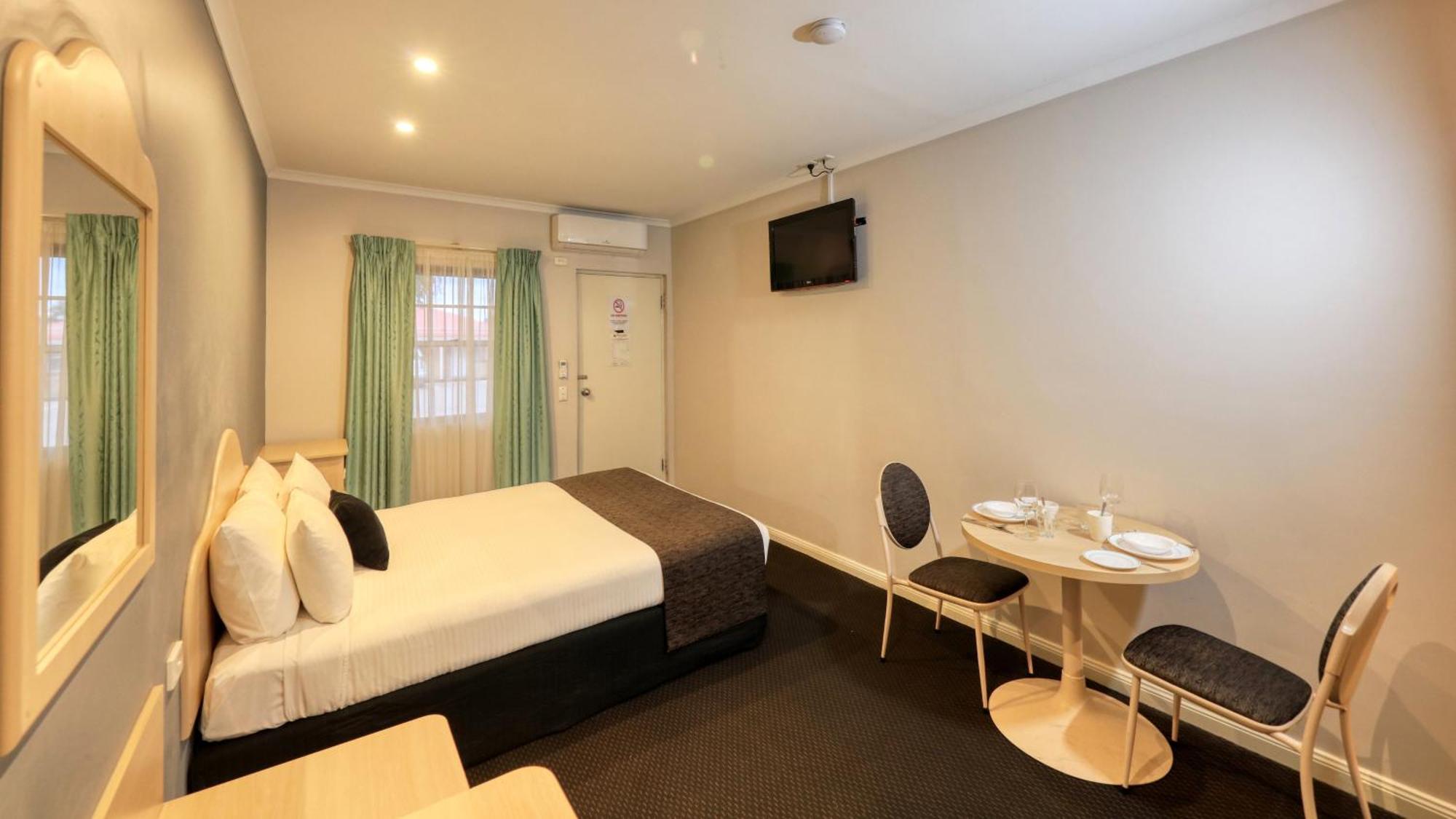 Charles Rasp Motor Inn & Cottages Broken Hill Eksteriør billede