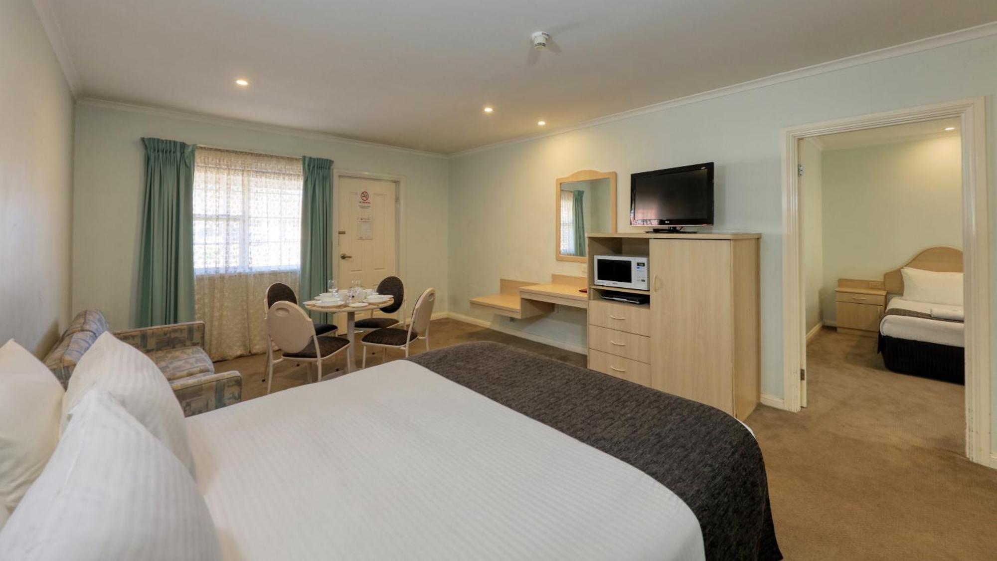 Charles Rasp Motor Inn & Cottages Broken Hill Eksteriør billede